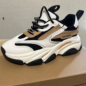 Steve Madden Sneakers